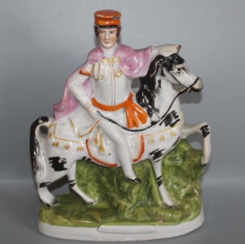 Rara figura colorata - figura,